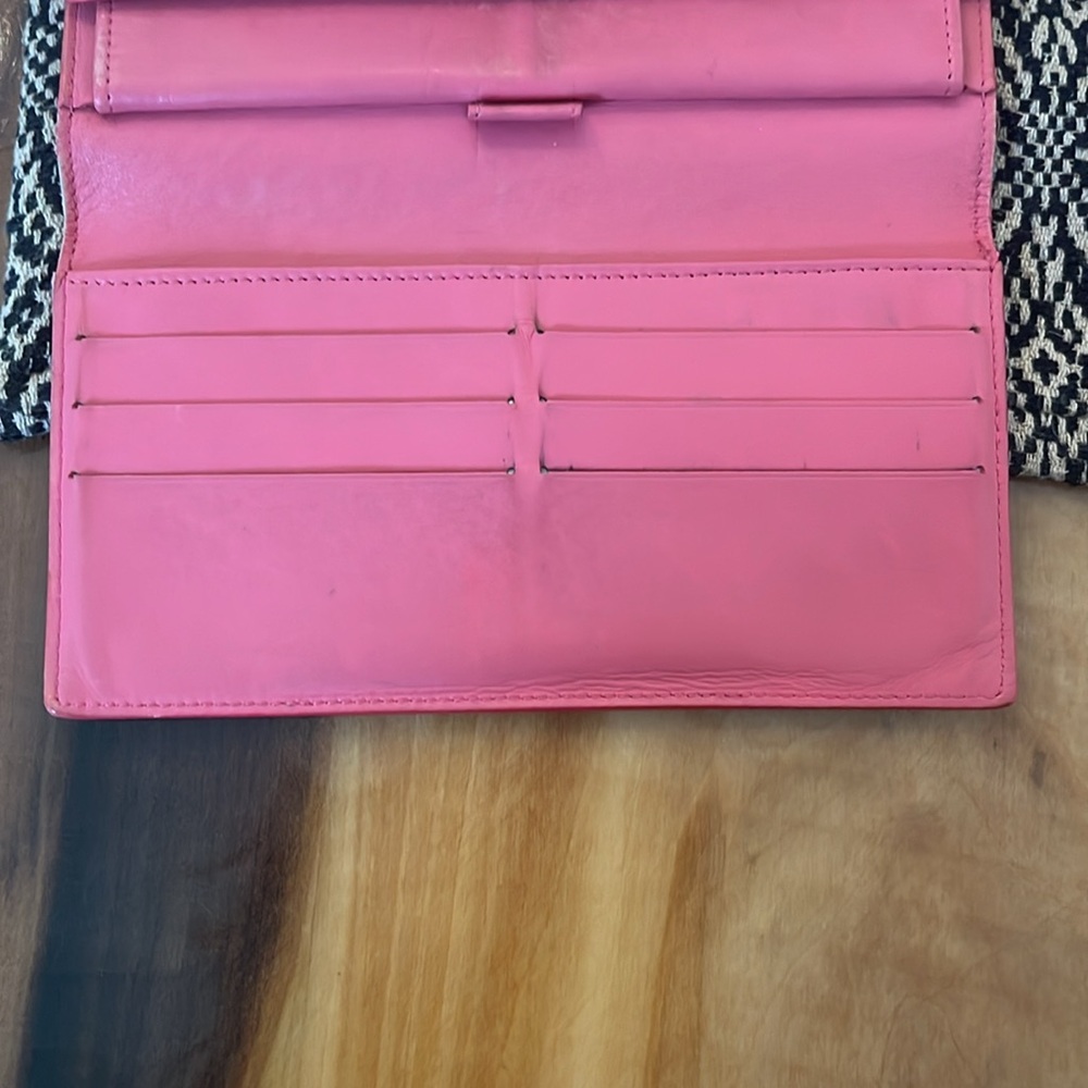 Louis Vuitton Pink Wallet - Picture 11 of 16